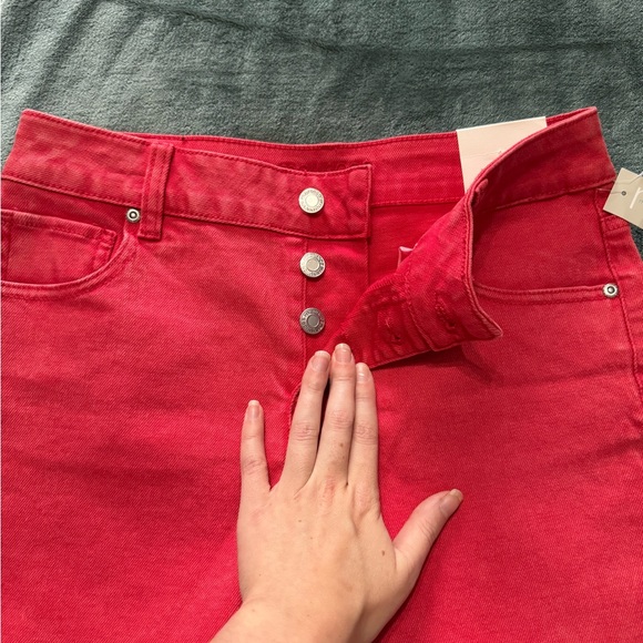 Maurice’s Red Washed Shorts - Picture 4 of 7